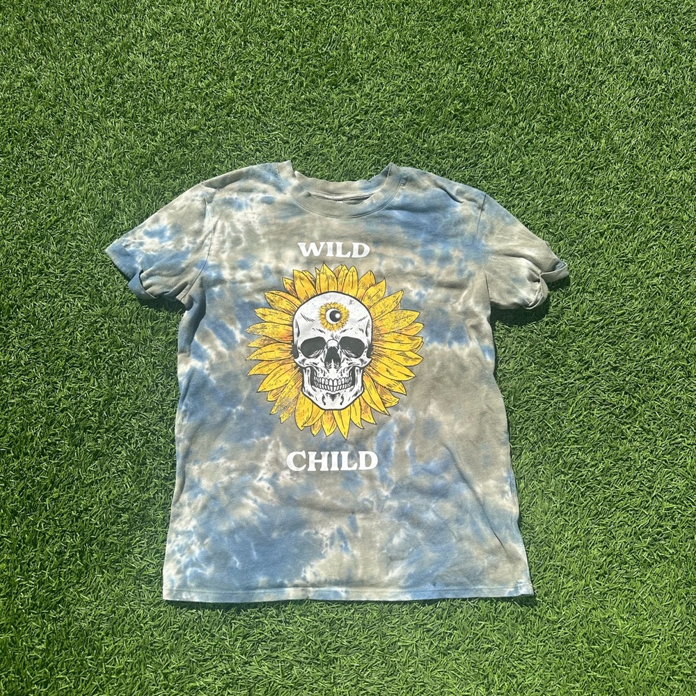 Women’s Wild Child Streetwear Graphic Skull Flower Tie-Dye Small T-Shirt